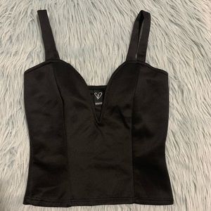 🎉3 for $15🎉 Windsor Low Cut Top